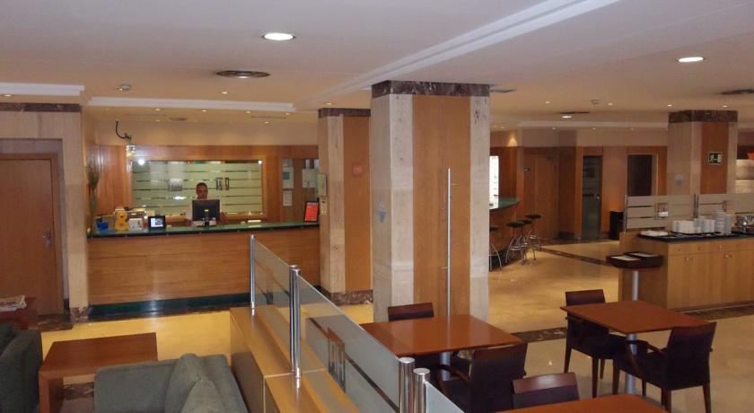 Crisol Leganes Hotel Eksteriør billede