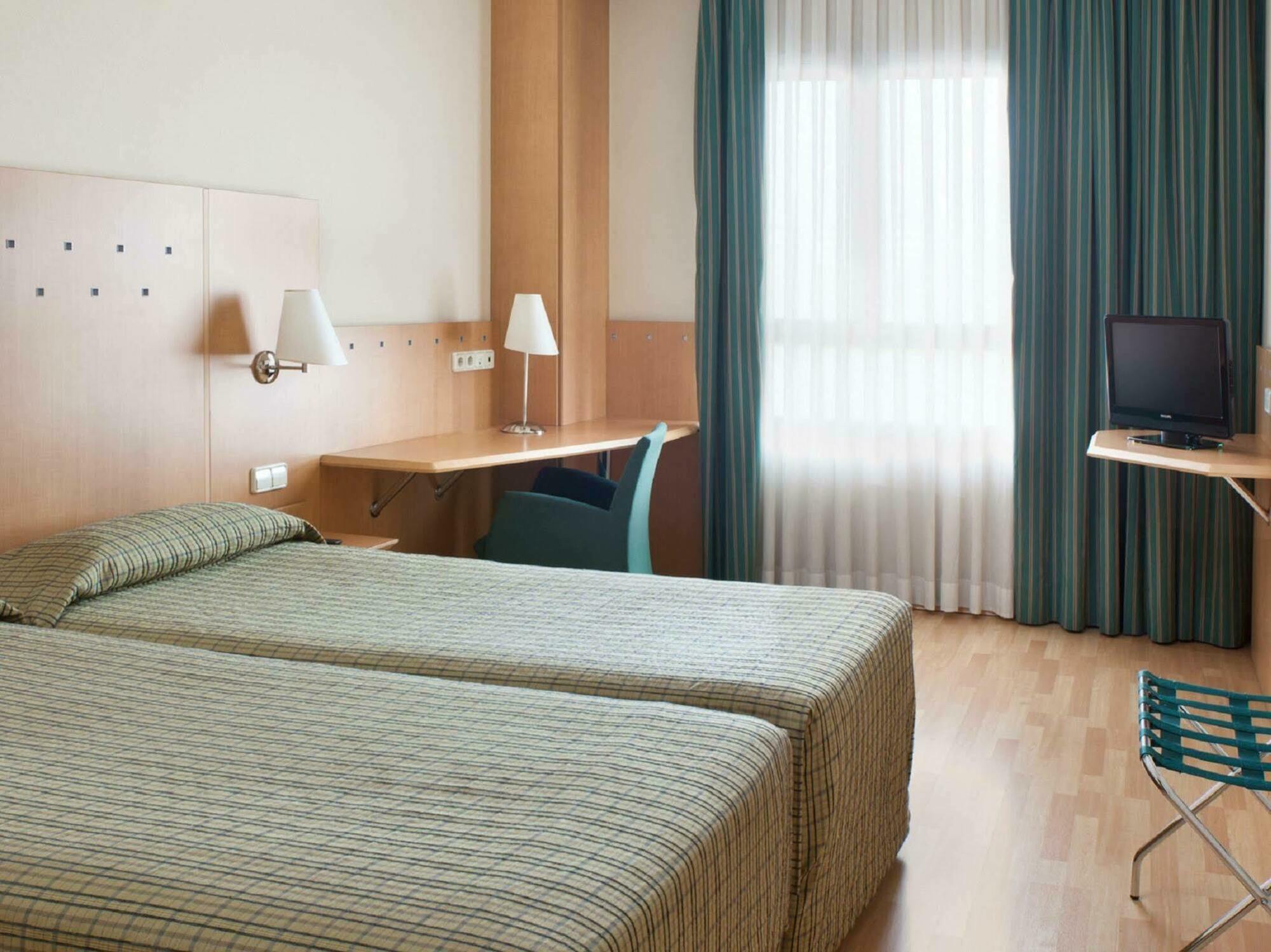 Crisol Leganes Hotel Eksteriør billede
